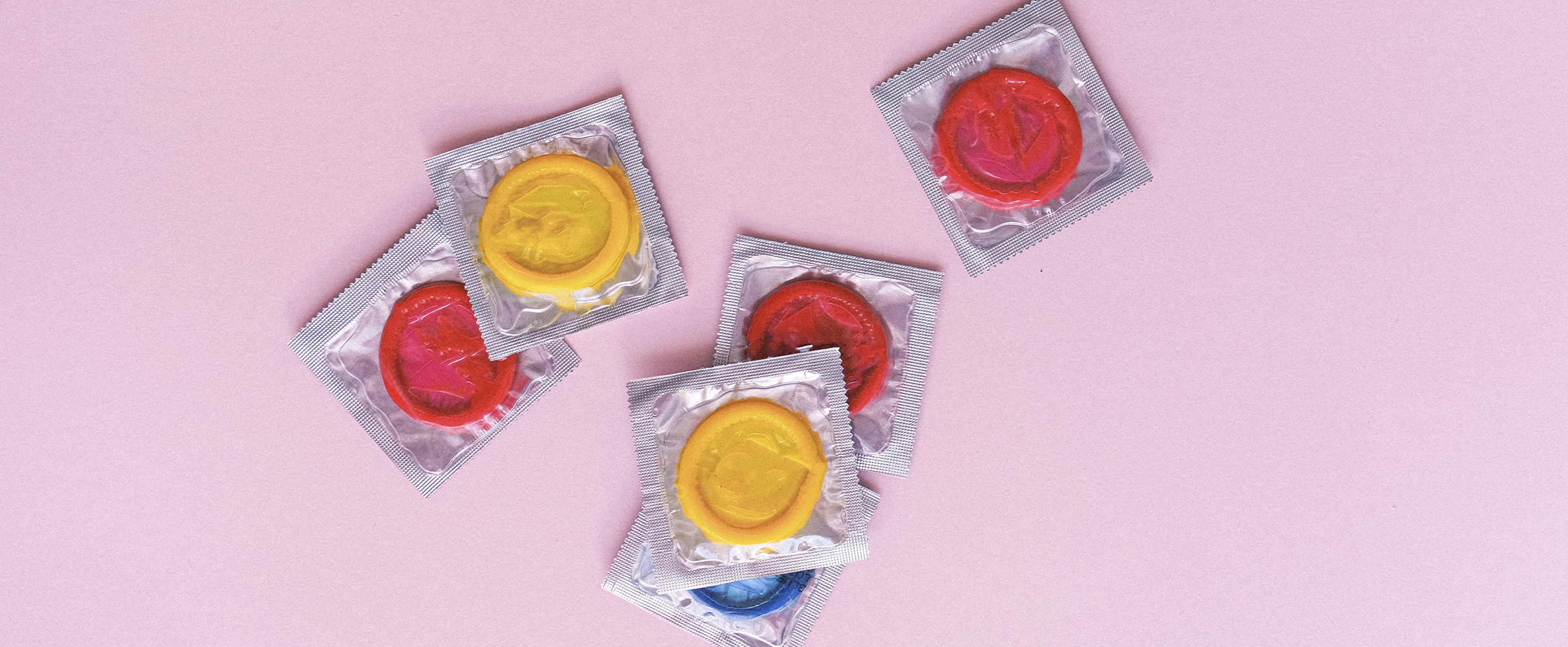 Een historische uitspraak: man krijgt celstraf voor stiekem condoom afdoen tijdens seks