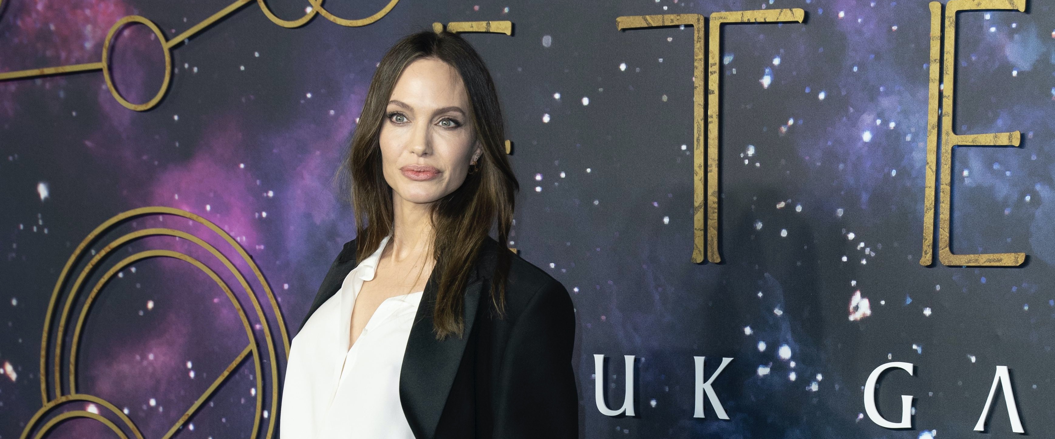 Angelina Jolie over ex Brad Pitt: hij mishandelde mij en mijn kinderen 