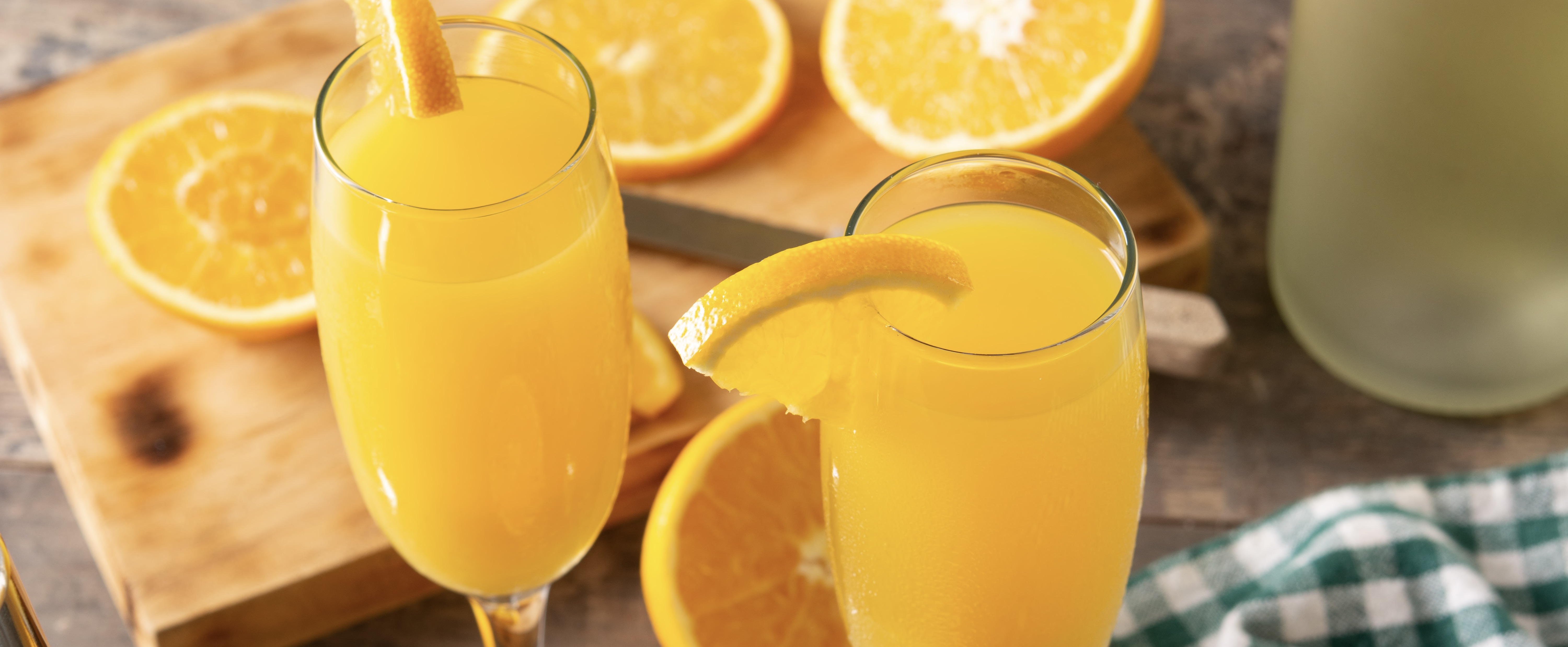 Fokking makkelijk recept: trap het weekend alvast af met deze mimosa