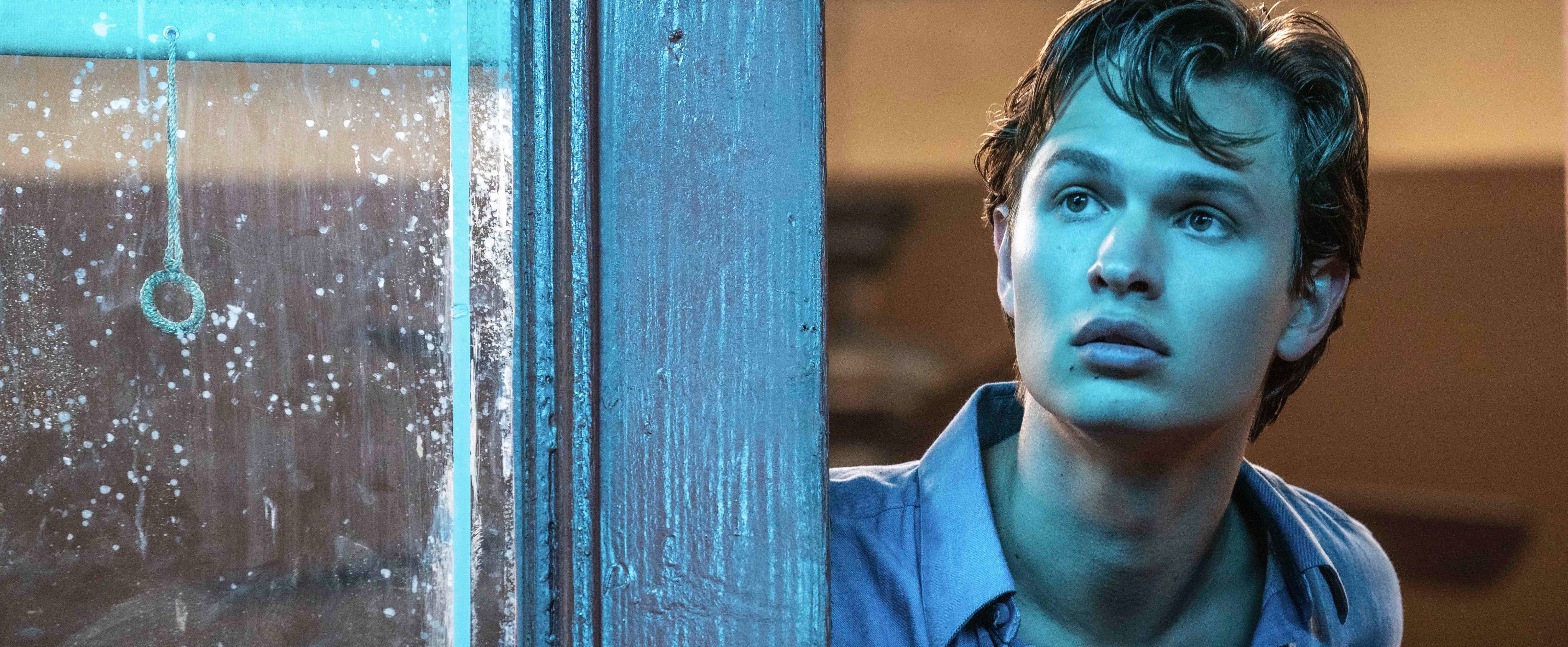 Geduld is een schone zaak: acteur Ansel Elgort is na tien jaar weer vrijgezel