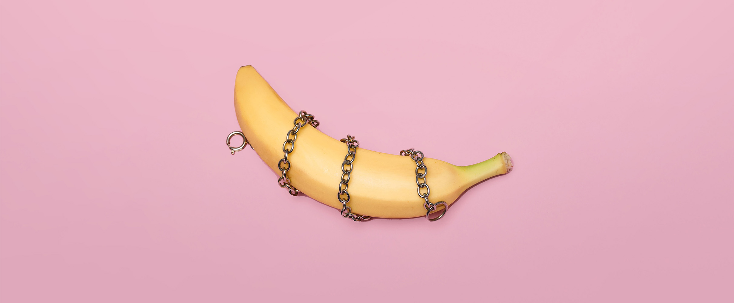 Gevalletje nooit over nagedacht: dit is waarom er slierten aan een banaan hangen