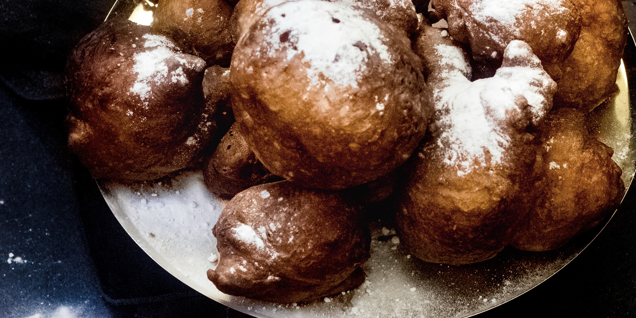 Fokking makkelijk recept: zo maak je zelf de beste oliebollen volgens Chickslovefood