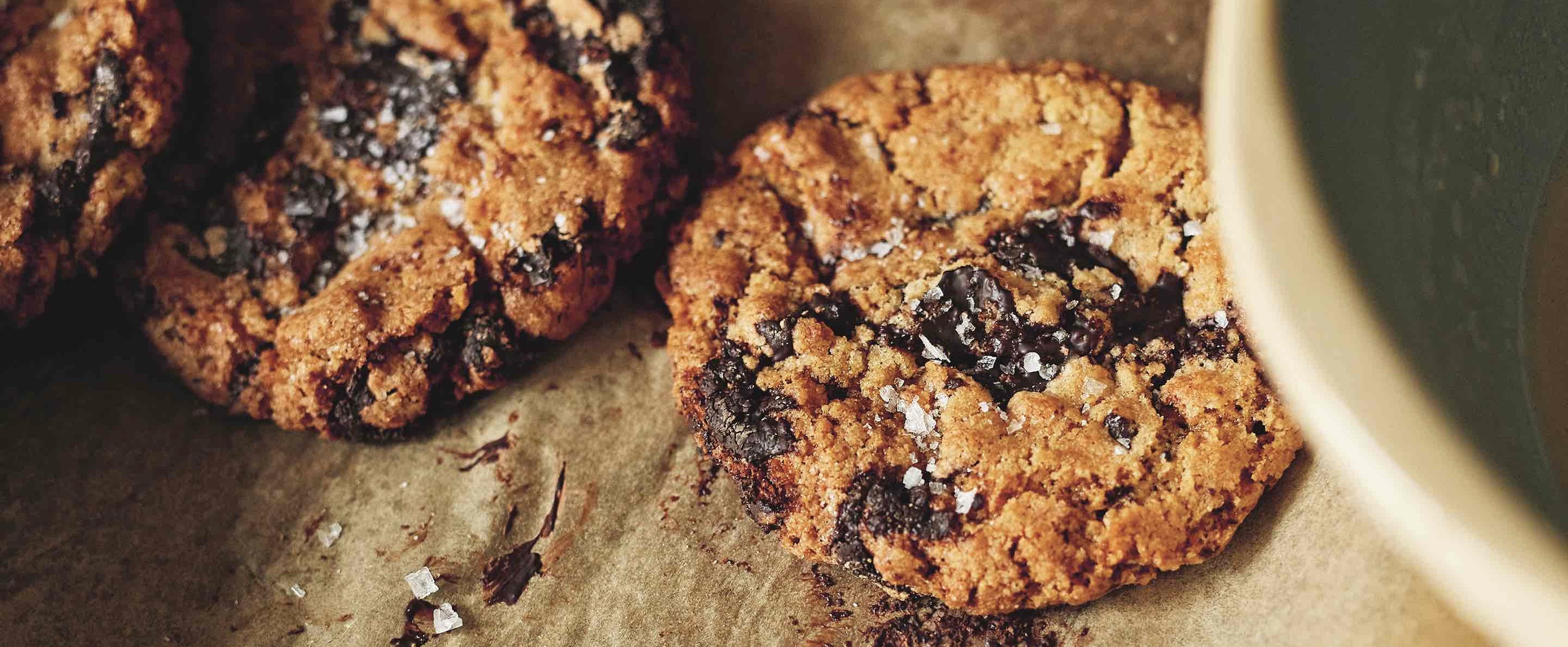 Fokking makkelijk recept: chewy chocoladekoekjes met zeezout