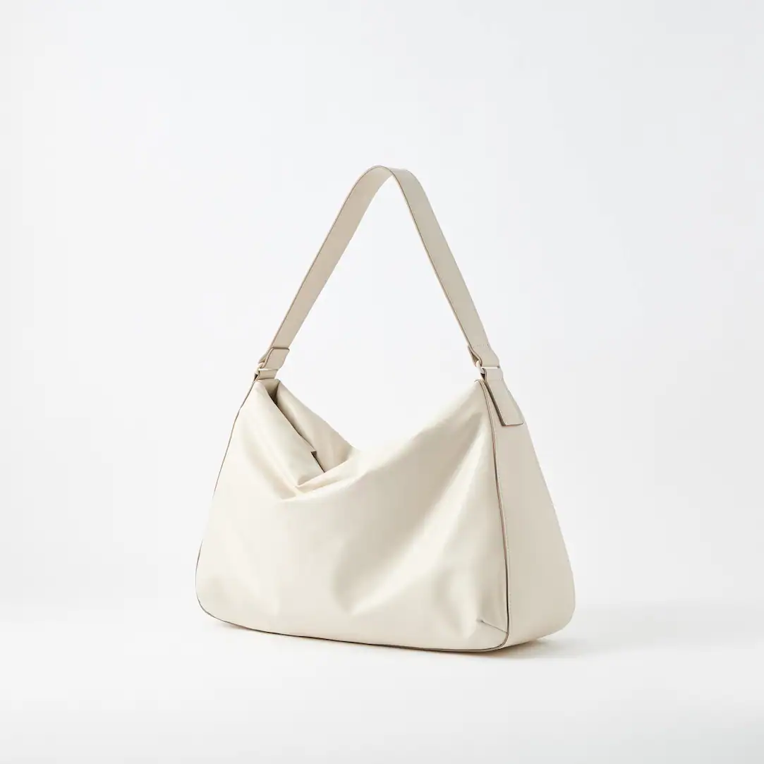 Uniqlo Puffy Bag