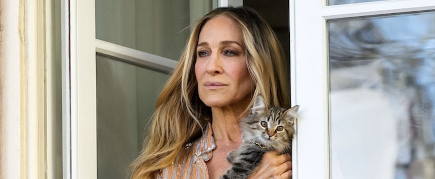 Cute: Sarah Jessica Parker adopteert kat die ze ook in serie adopteerde