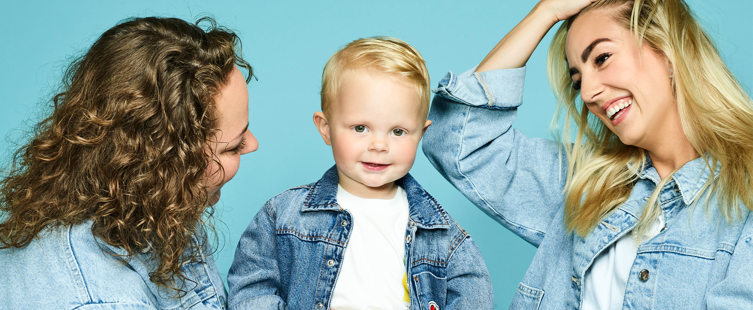 Dyonne en haar zoon Quinn (2) zijn een hit op TikTok: 'Toch bijzonder dat zoveel mensen jouw kind ook zo leuk vinden'