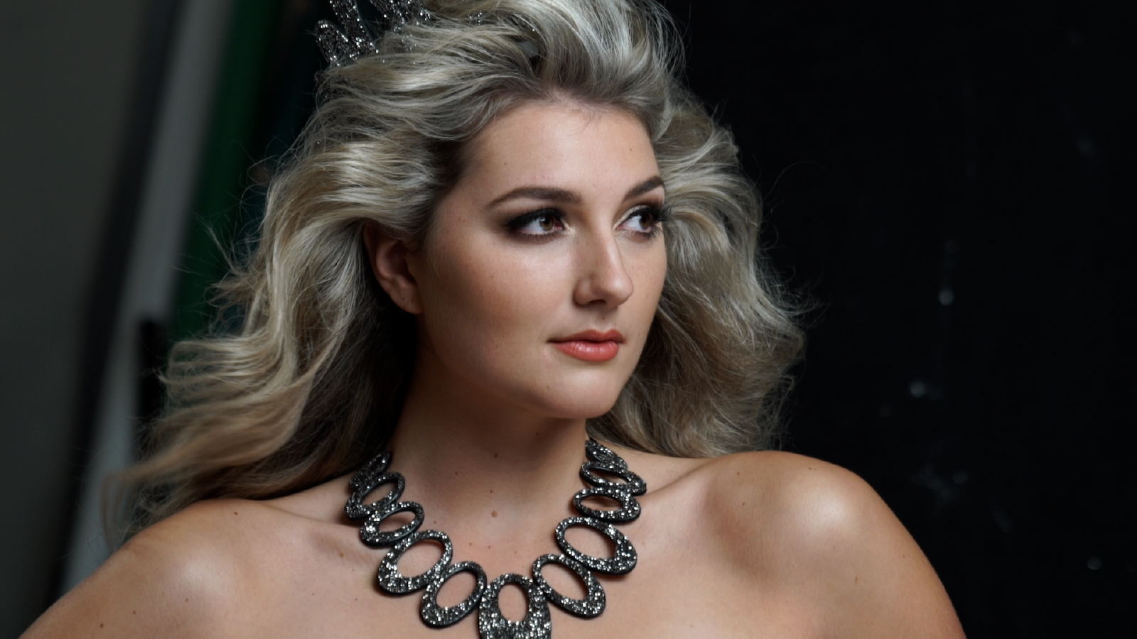 Miss Nederland Denise Speelman neemt je mee op haar eerste echte shoot