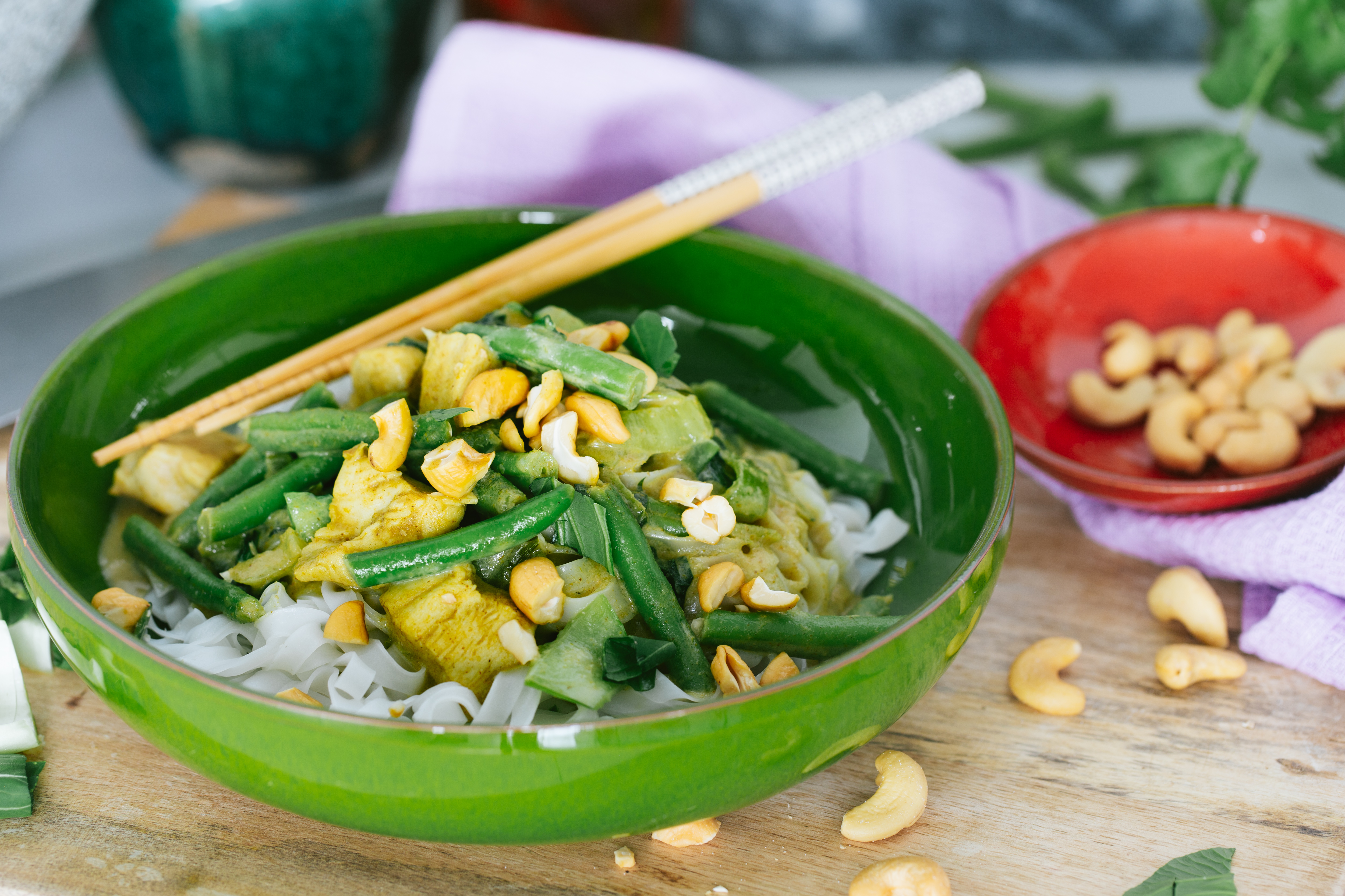 Fokking snel klaar: deze gezonde Thaise groene curry met kip