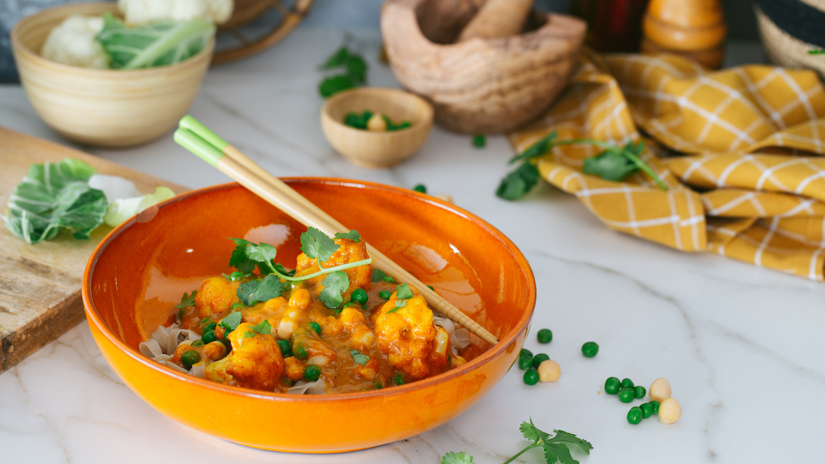 Fokking snel klaar: met dit ingrediënt wordt je curry nog lekkerder