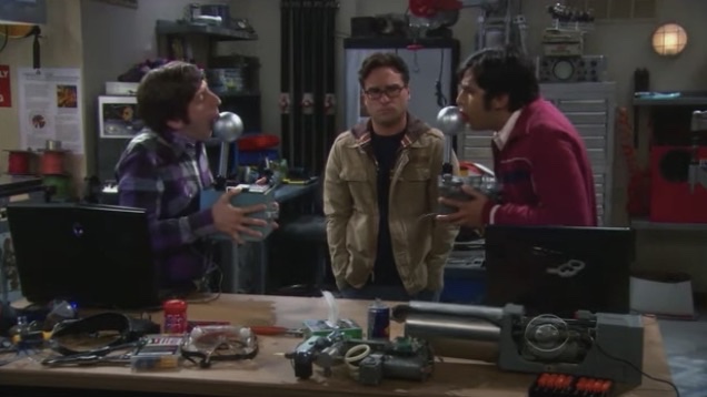 The Big Bang Theory - Howard's kissing machine