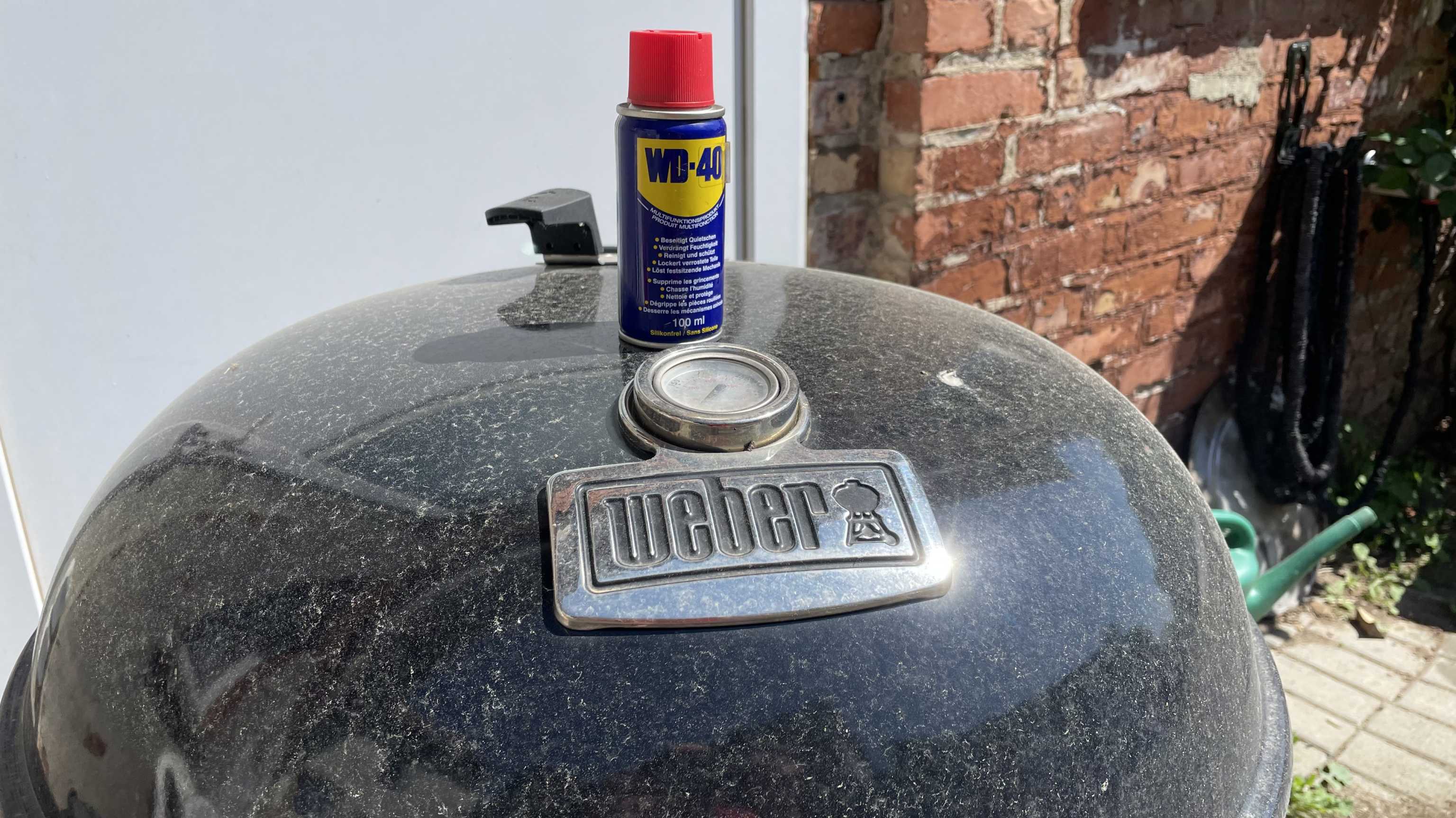 Grill Reinigen mit WD-40: Guide zum Grill Reinigen