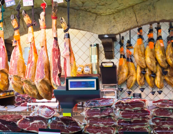 Erkunde den exquisiten Geschmack von Iberico Schweinefleisch! Erfahre, warum es als Spaniens kulinarisches Gold gilt. Jetzt mehr erfahren!
