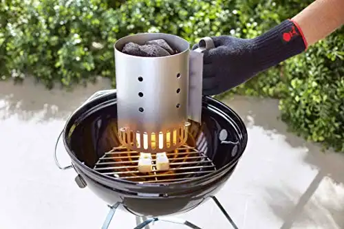 Weber Anzündkamin, Rapidfire Starter - Klein (20cm Höhe), kompakter Grillanzünder mit zwei Griffen, ideal für alle Holzkohlegrills ab Ø 47cm, Anzündhilfe für Holzkohle, Briketts - (7447) - 1