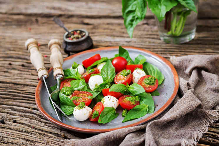 Tomatensalat mit Büffelmozarella