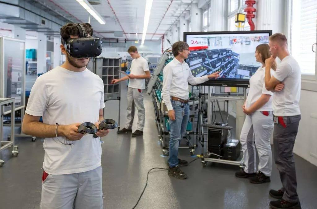 汽车VR虚拟现实（虚拟仿真）培训的4个应用
