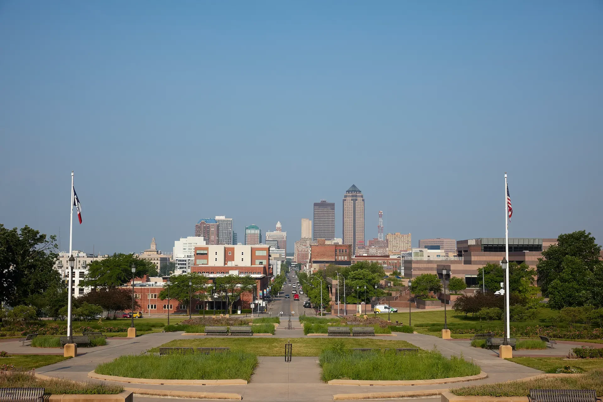 Des Moines Hero