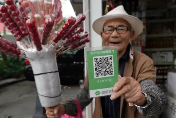 paying via WeChat QR code-min