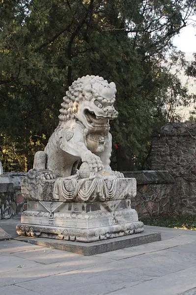 Chinese Temple with lion dog-min