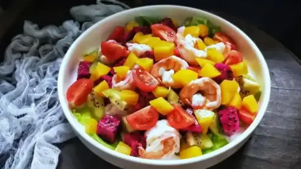 tomato in fruit salad