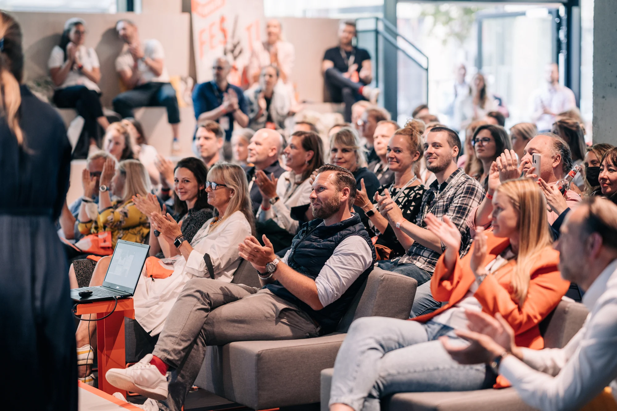 Festival The New Where Arena Meetingfläche Design Offices