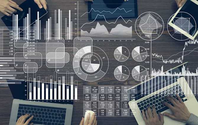 人材データの項目と管理