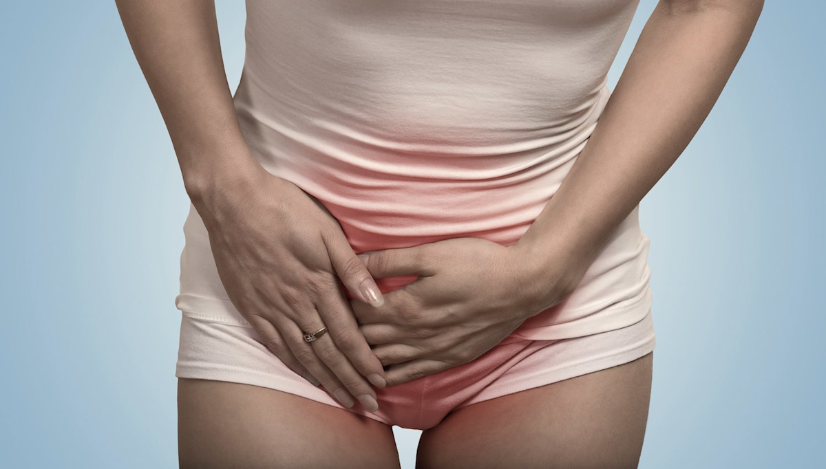 Frau mit bakterieller Vaginose