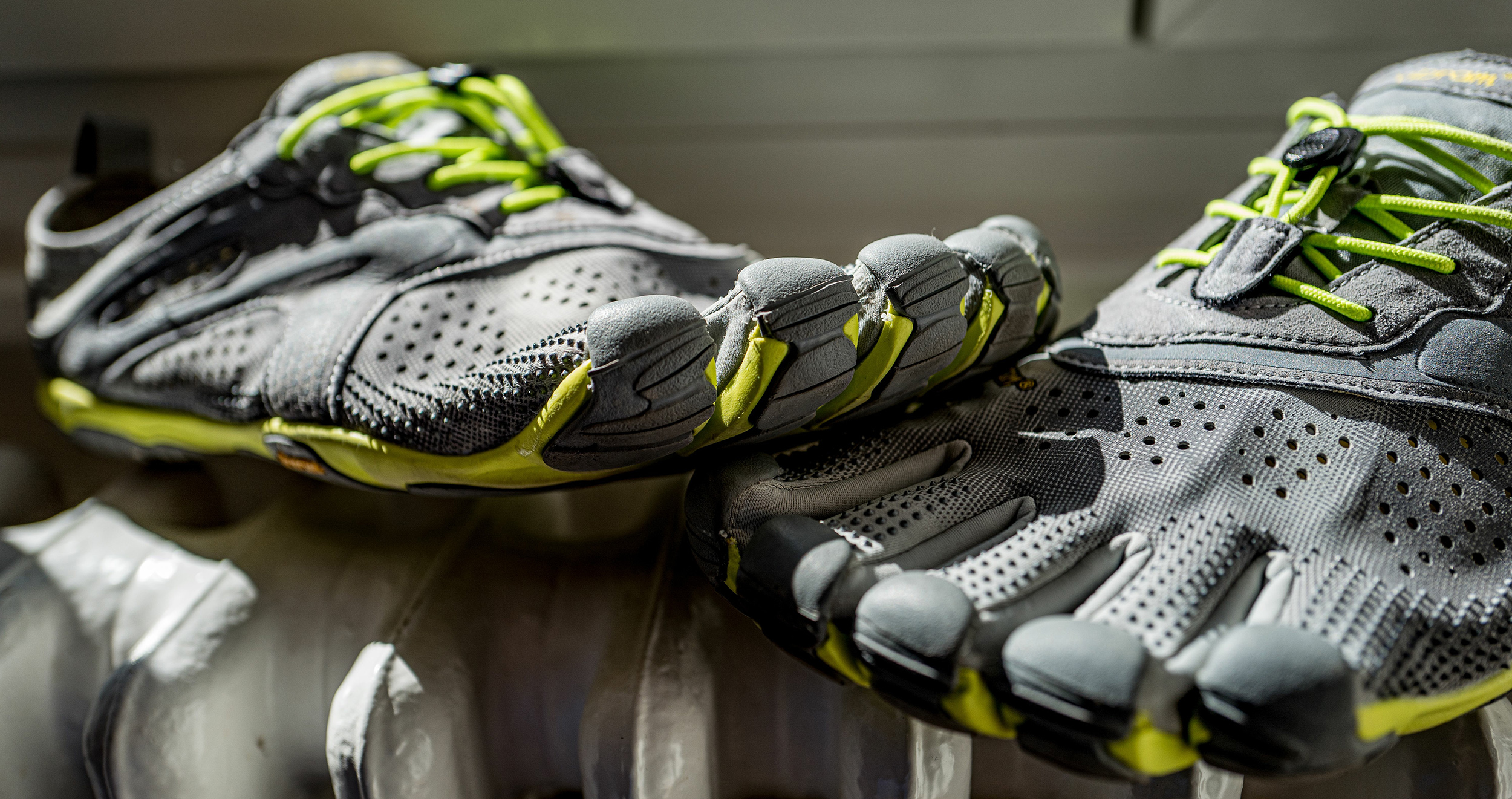 5 Ways to Move Freely in Your Vibram FiveFingers Shoes