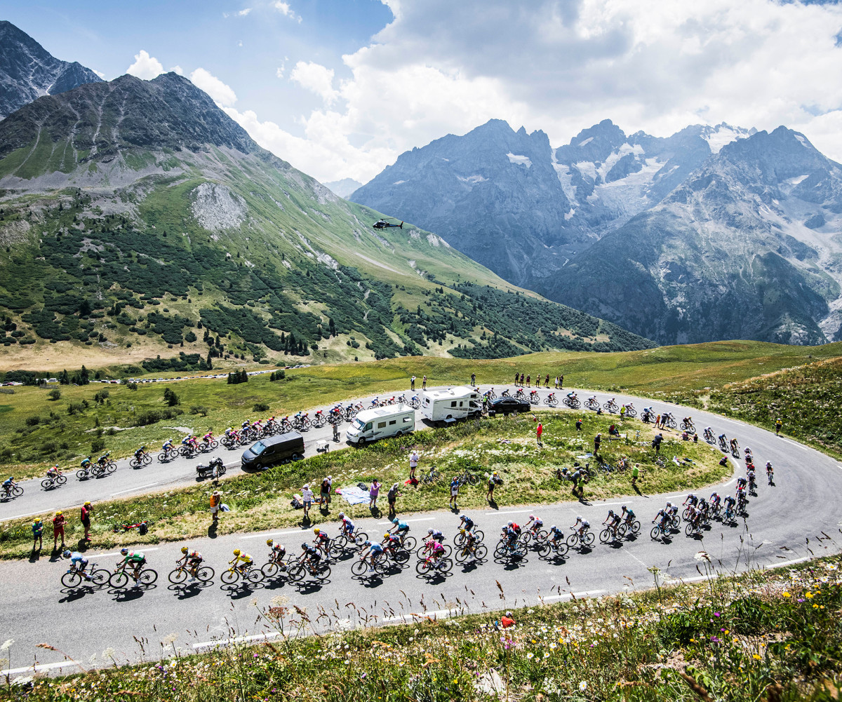 France – Pyrénées Mountains : A legendary path, le col du