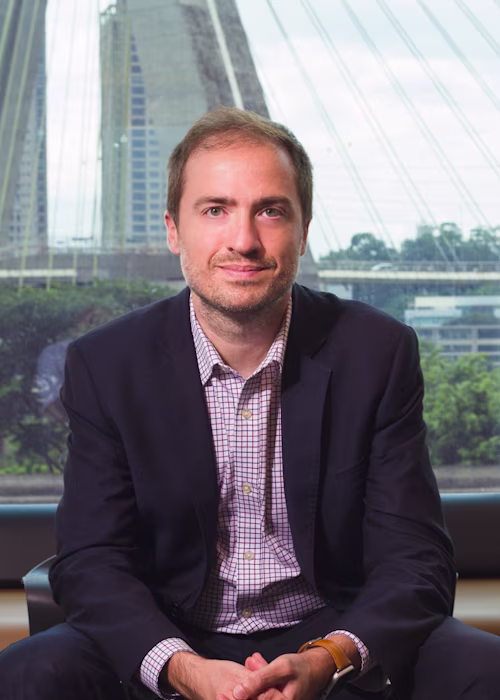 Author Felipe Martins