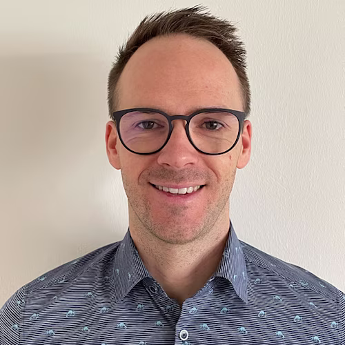 Author Tobias Schlipf