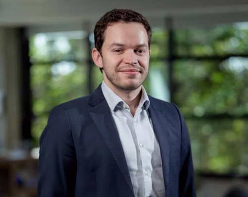 Author Bruno Peixoto