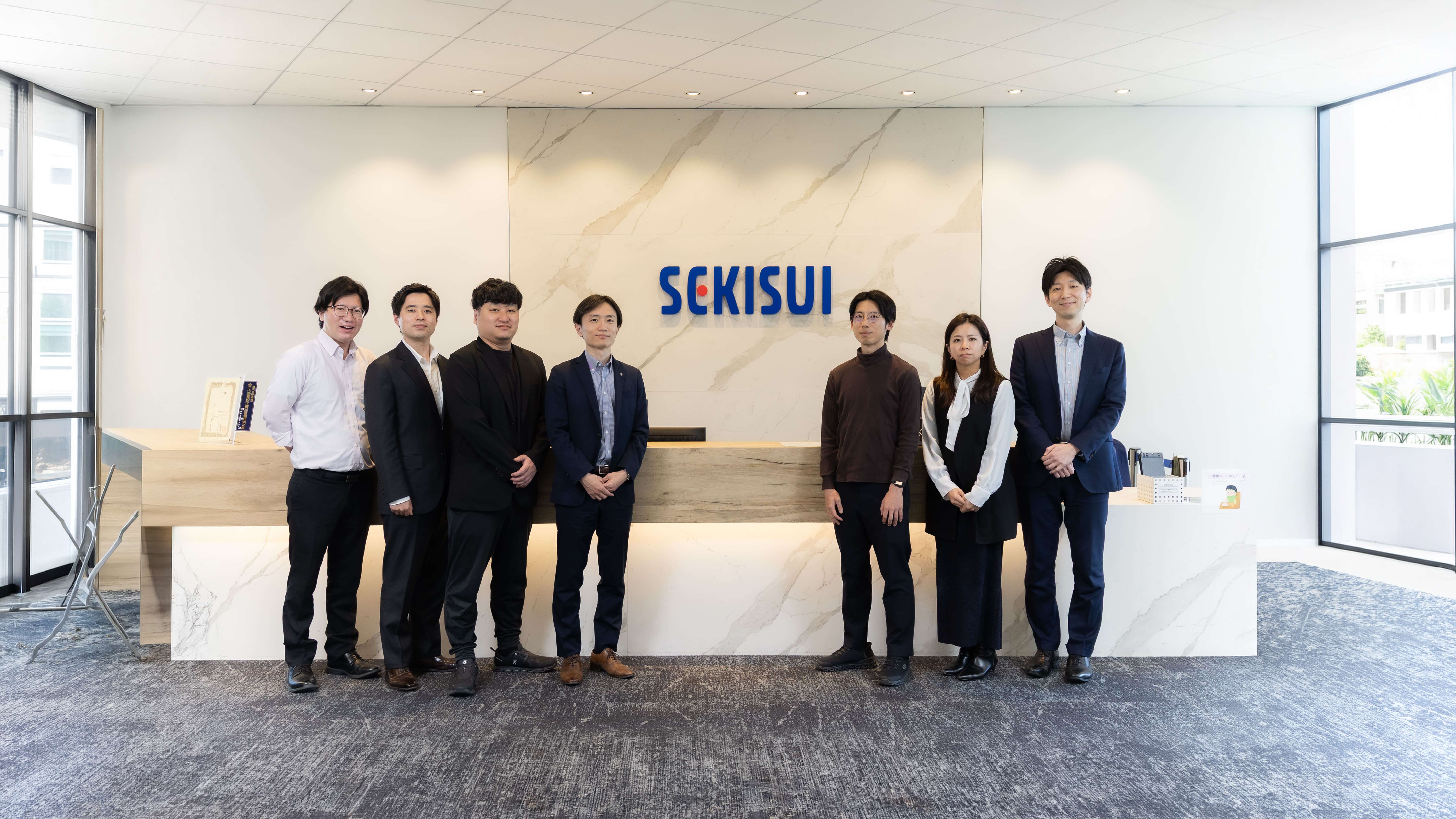 Hero Image 積水化学工業、「Vision 2030」実現を目指して挑戦した契約DX ―Docusign CLM の導入で加速する契約ライフサイクル管理の変革