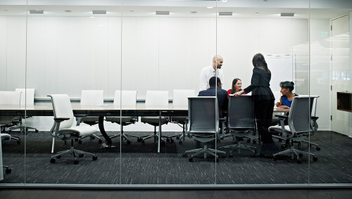 Salle de réunion d'un cabinet d'avocat