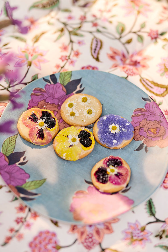 summer tabletop