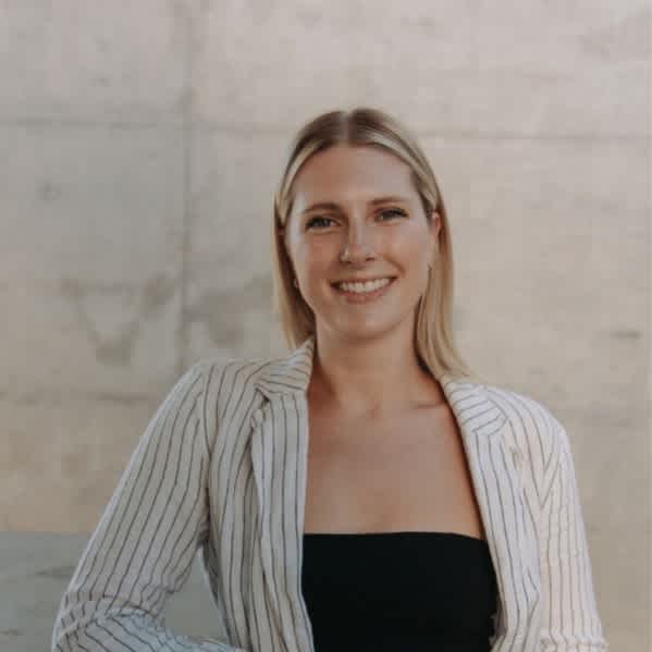 Brynna Desantiago Brynna Desantiago