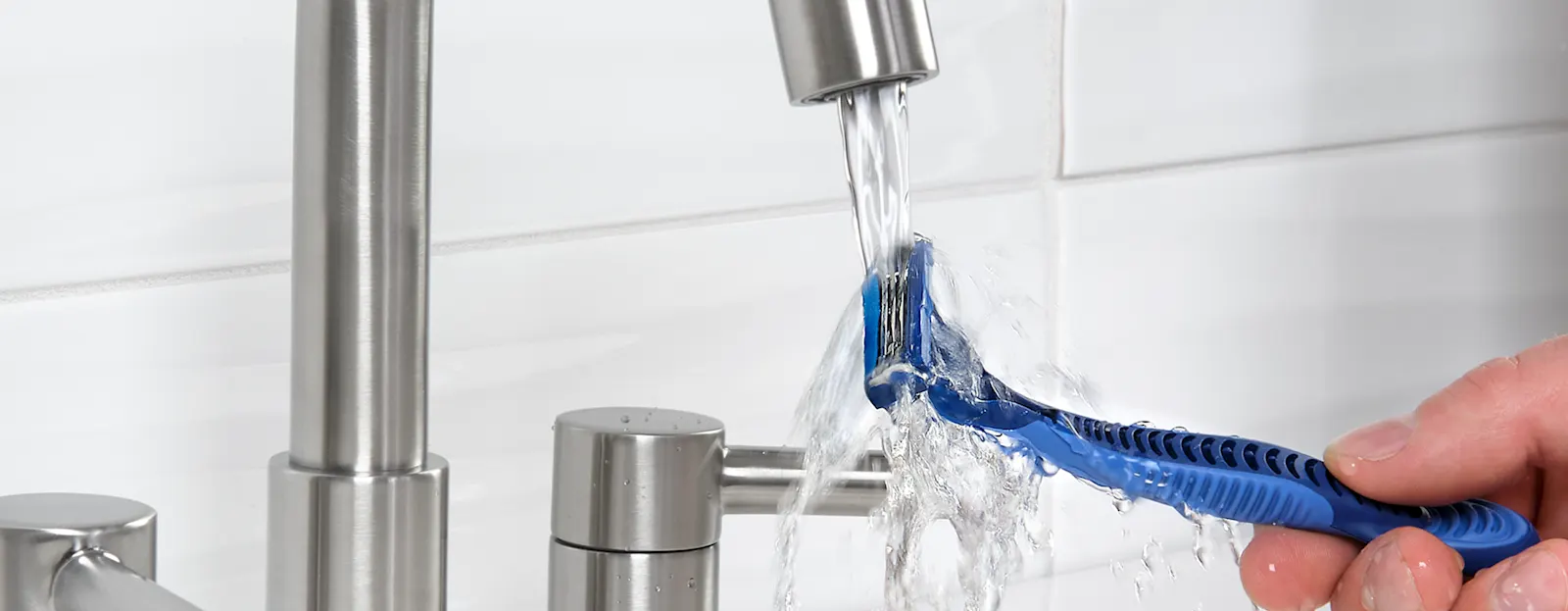 Como limpar e guardar seu barbeador Gillette