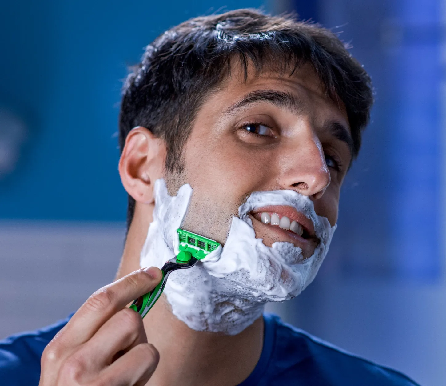 Máquina de barbear sensível Gillette MACH3 para um barbear mais rente