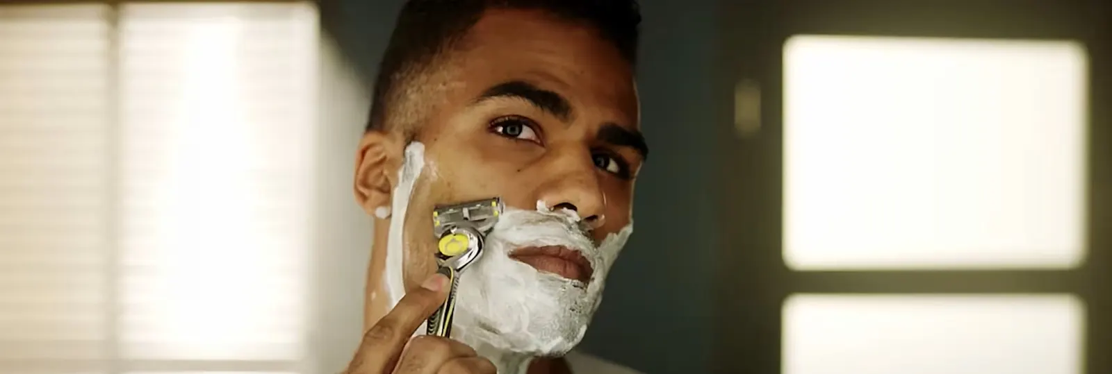 Como barbear com navalha sem irritar a pele?