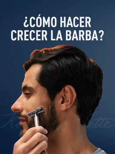 Un hombre cuidando su barba.