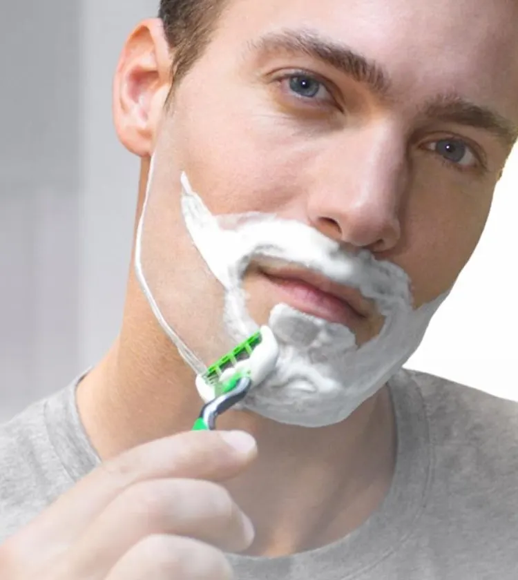 ¿Cómo afeitar la cara de manera suave y confortable? Sigue los consejos