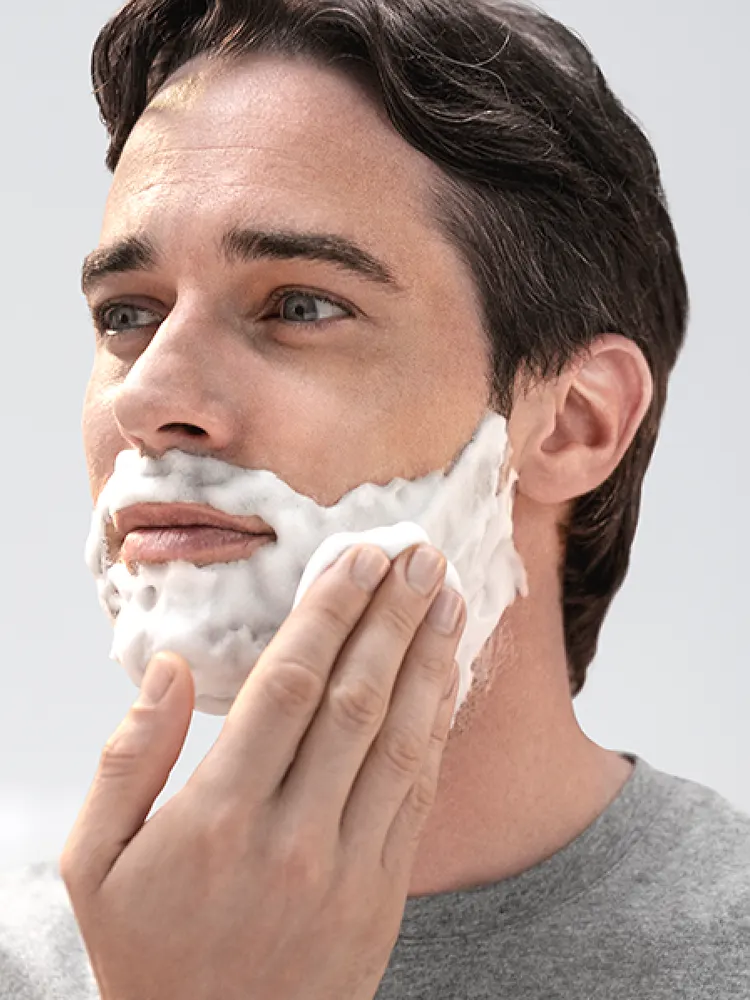 Evite cortes e arranhões ao fazer a barba