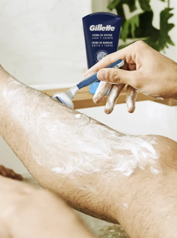 ¿Cómo afeitarse las piernas?