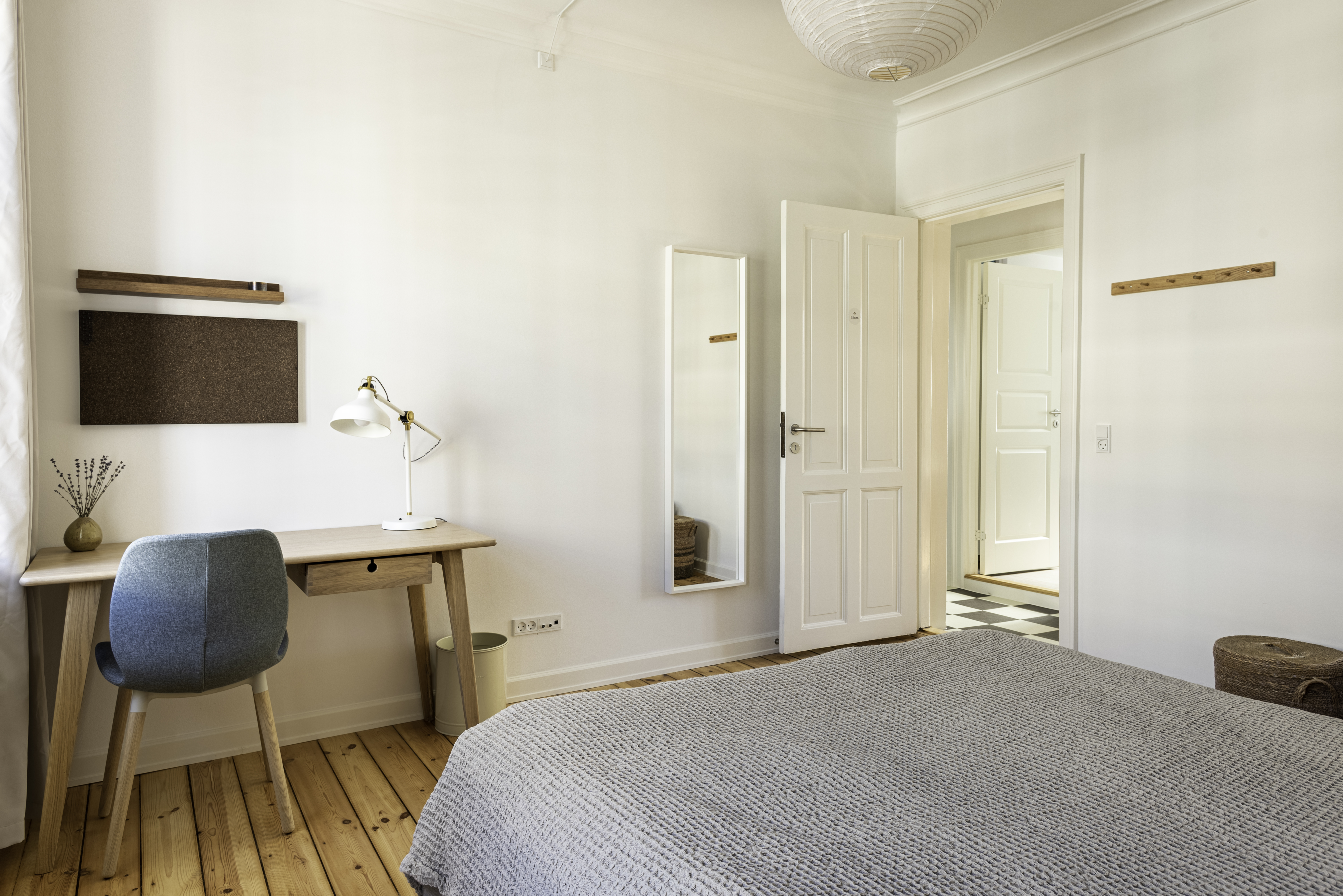 Tyra room 2 6