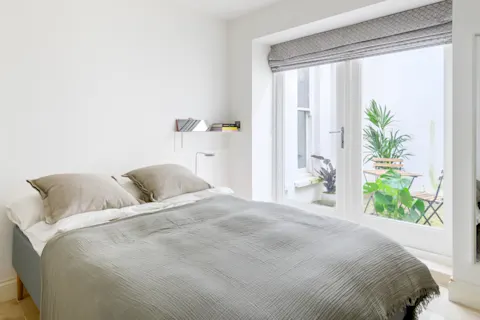 Valerie Bedroom 3d 1