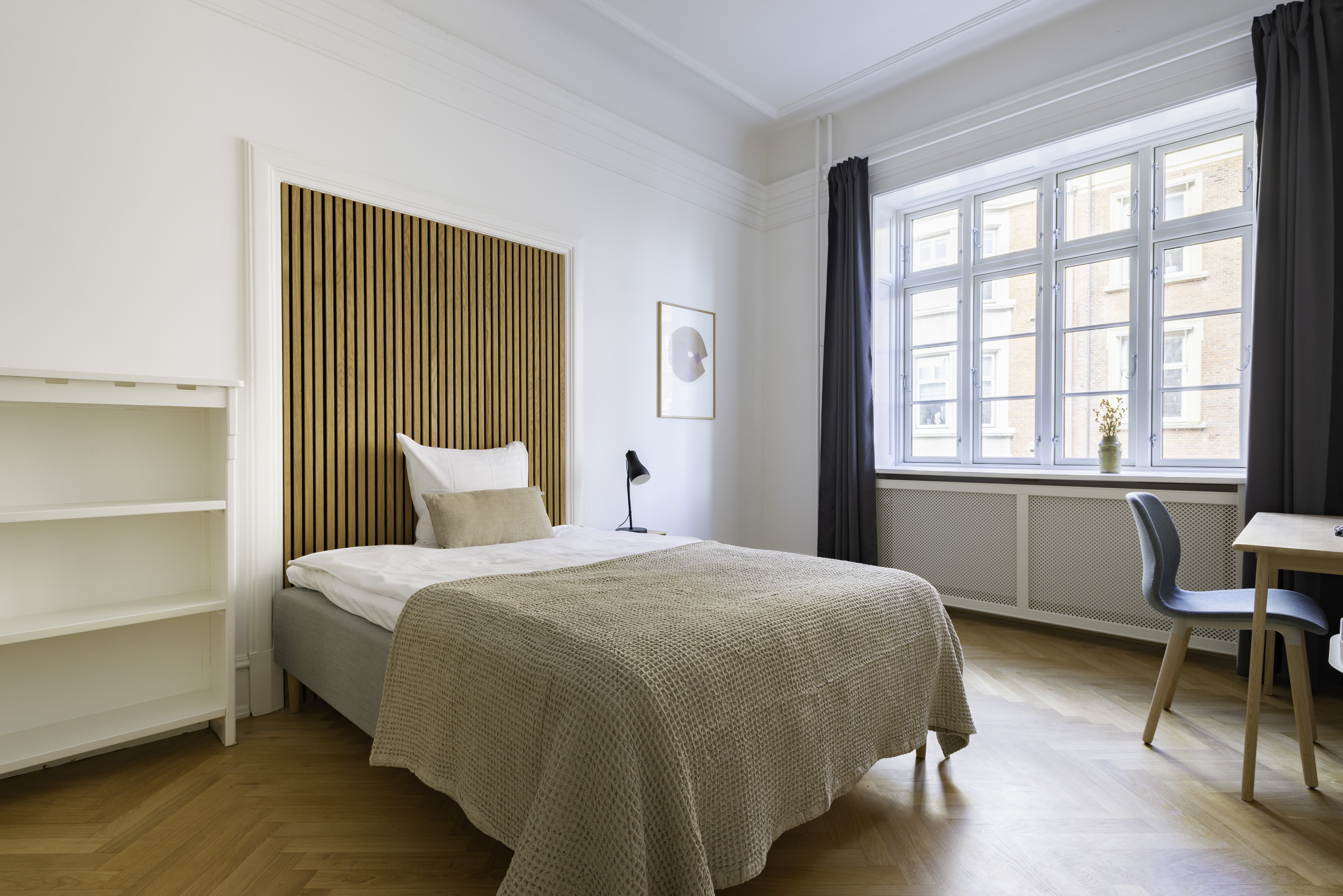 Asmund room 5 2