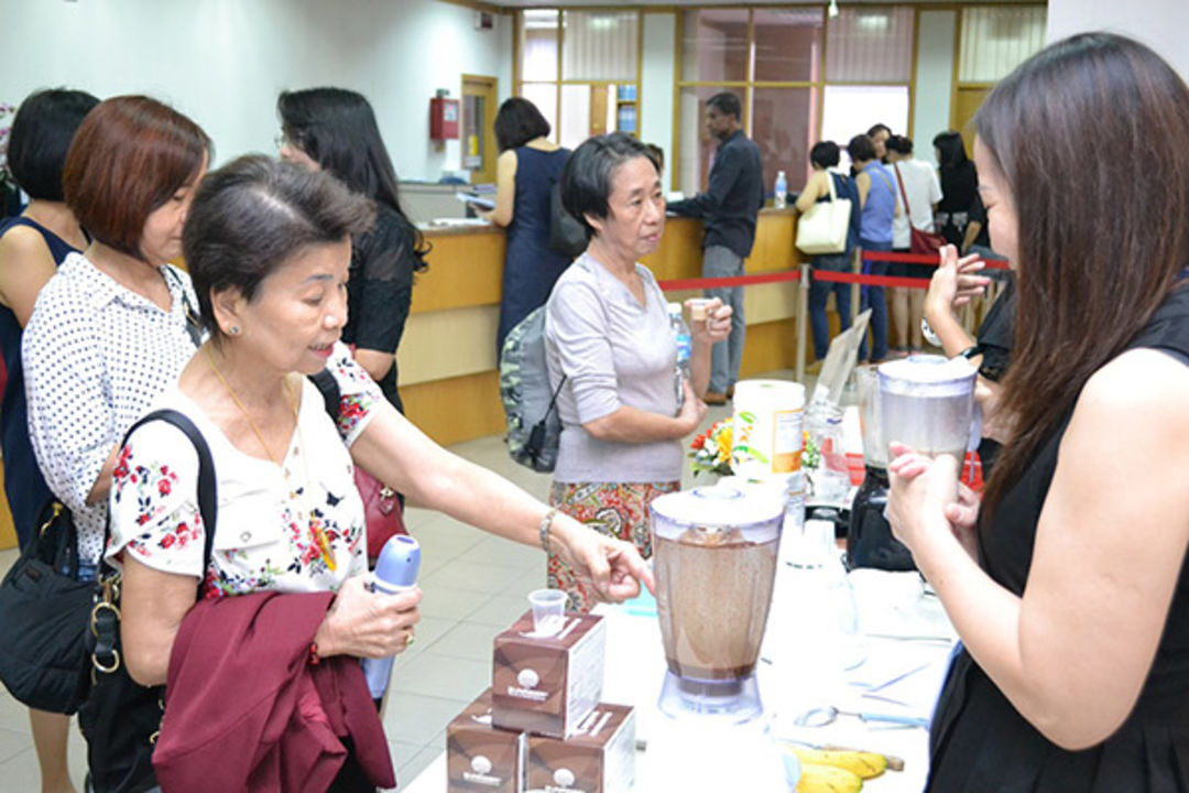 Sunrider Singapore Holds Special Meeting with Eric Chen