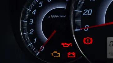 Comment reconnaître les voyants et les icônes de votre voiture