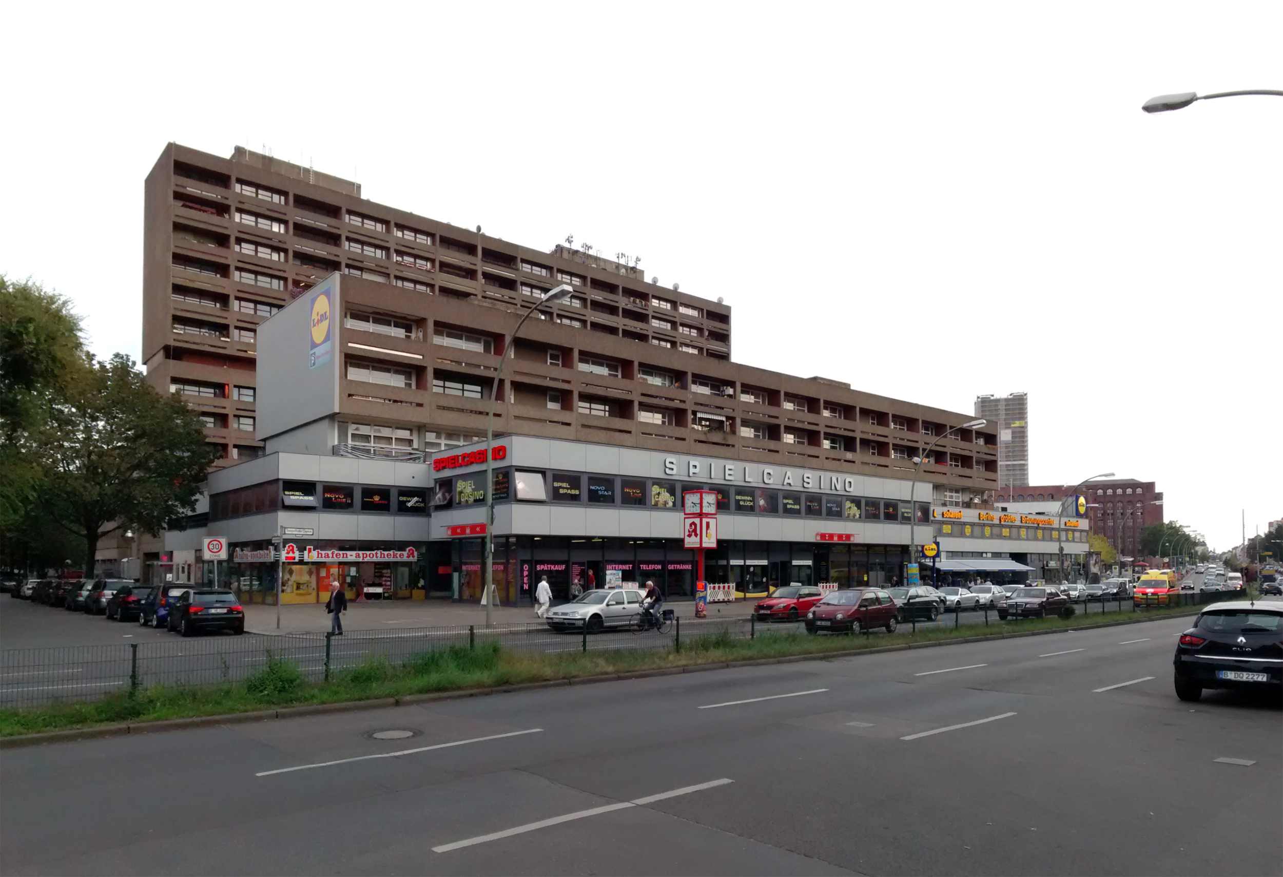 Residential and Commercial Building Complex, Berlin
