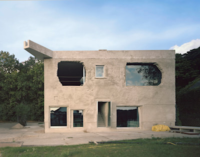 Antivilla by Brandlhuber+Emde, Burlon