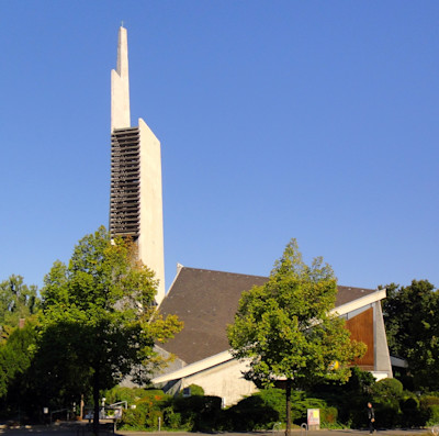 Paul Gerhardt church by Daniel Gogel